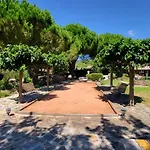 Entre Les Pins Et Les Oliviers Vendégház 3*